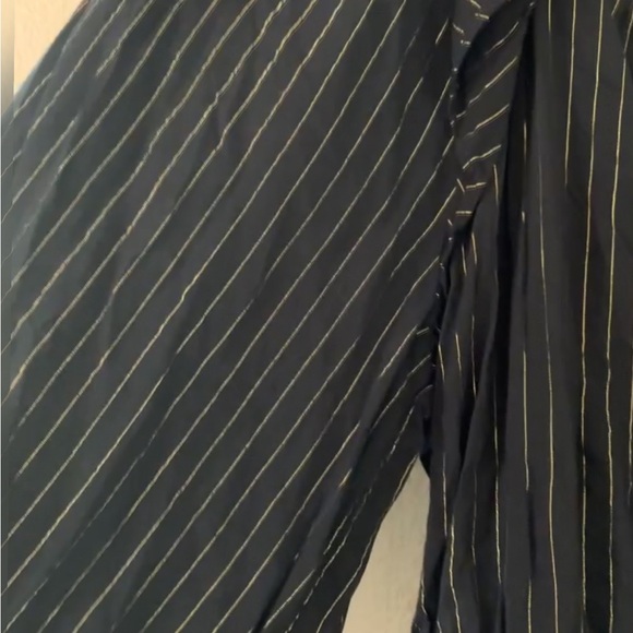 *NWT Women’s Gold Striped Black Top Blouse SIZE L NWT - Picture 2 of 9